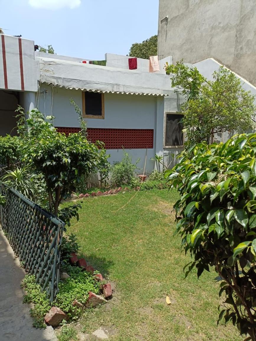 Tourist Guest House Amritsar Exterior photo
