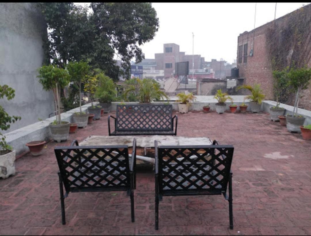 Tourist Guest House Amritsar Exterior photo