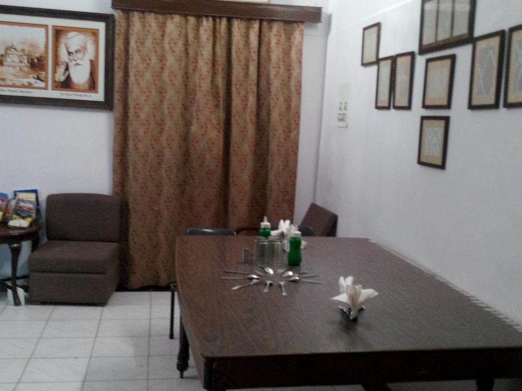 Tourist Guest House Amritsar Exterior photo